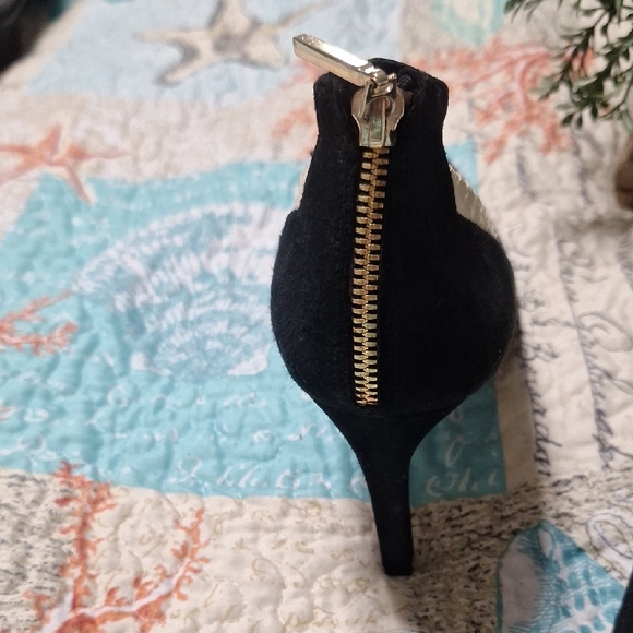 Dolce Vita Black and Cream Heels - Picture 2 of 8